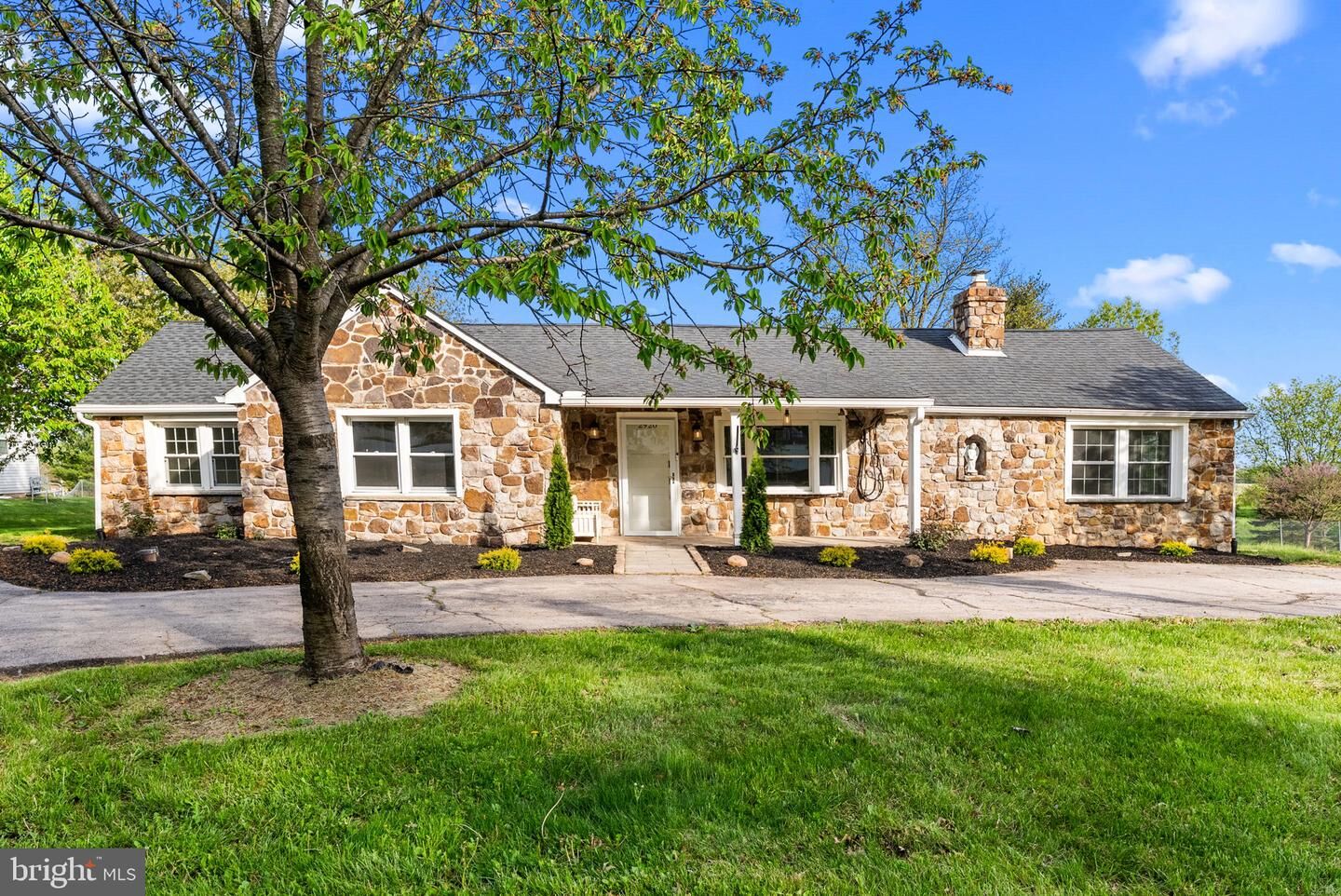 Property Photo: 2920 Whitehall Road PA 19403