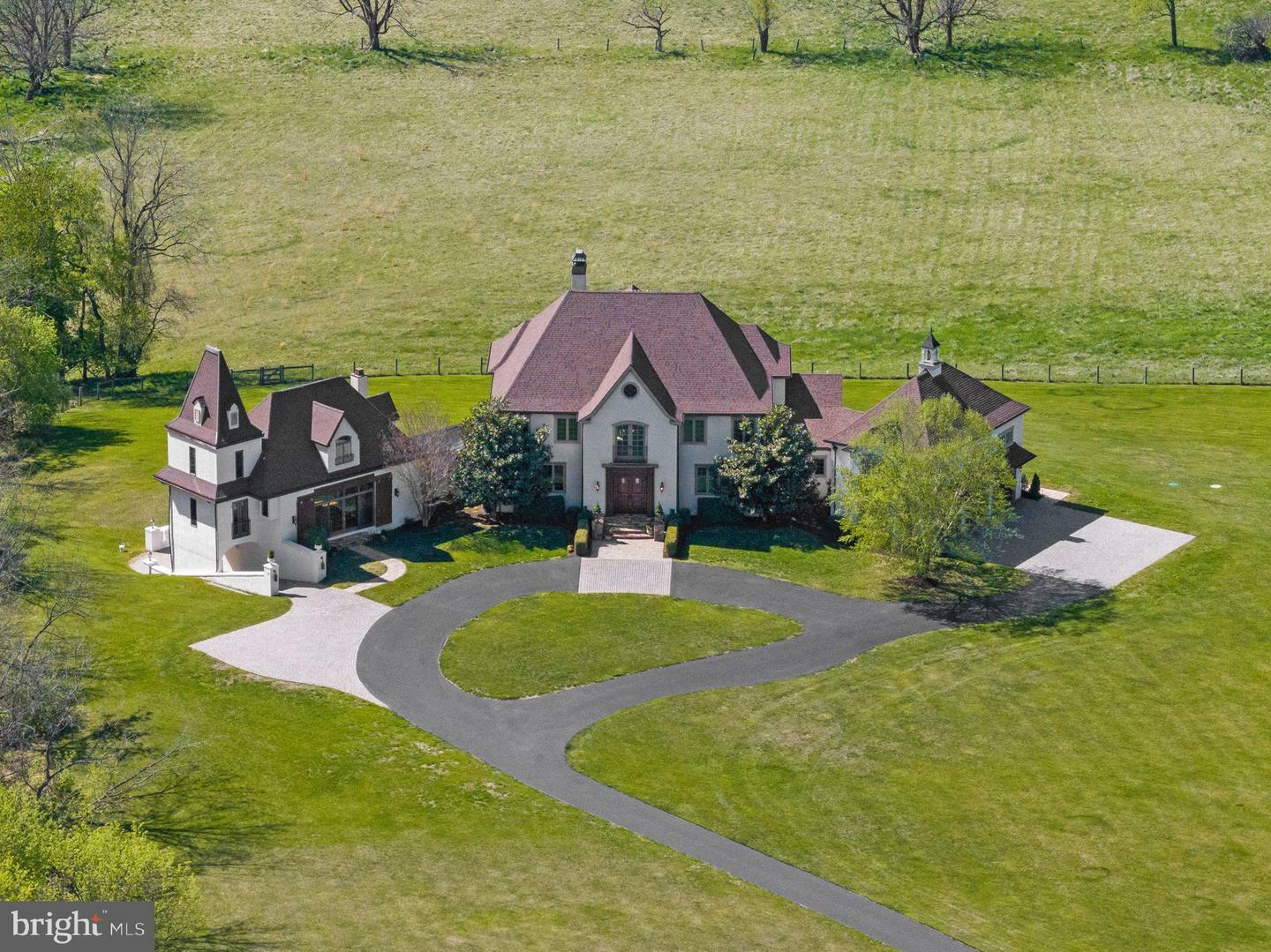 Property Photo: 925 Drovers Lane PA 19425