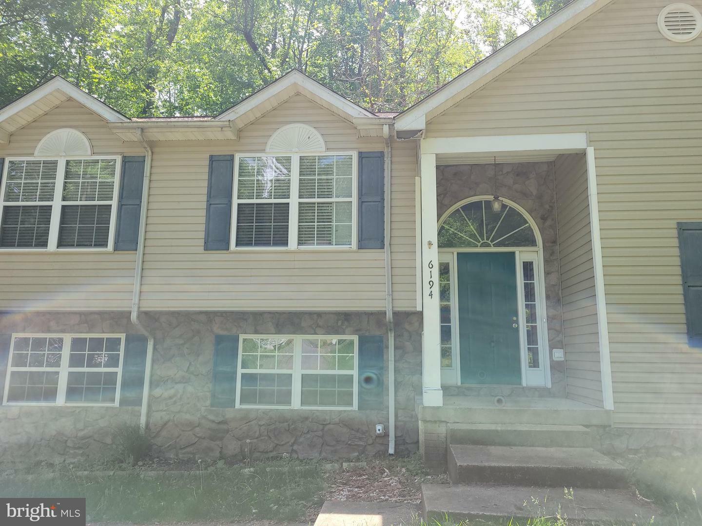 Property Photo: 6194 Dawes Drive VA 22485