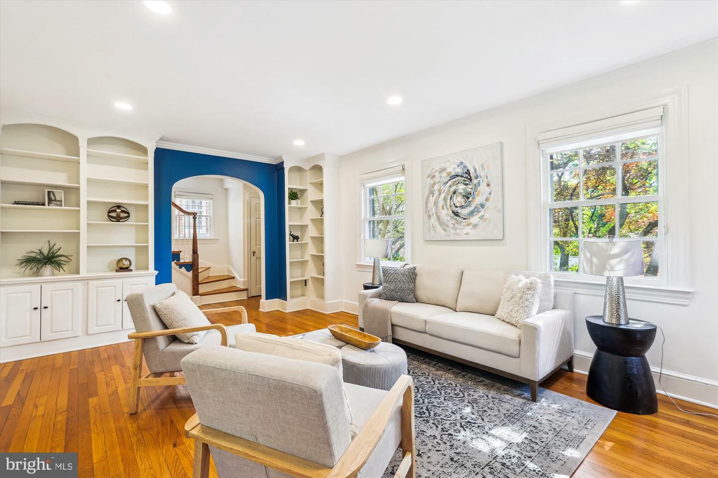 Property Photo: 2412 Sanford Street VA 22301