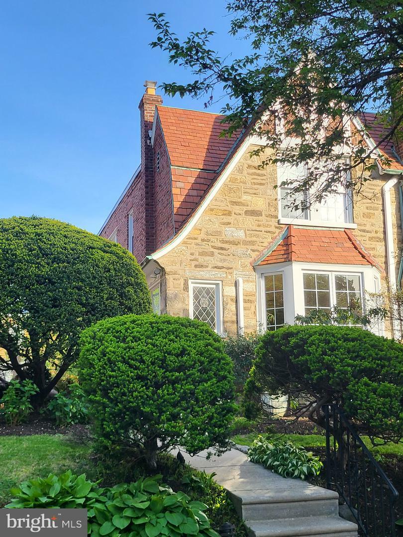 Property Photo: 610 Wadsworth Avenue PA 19119