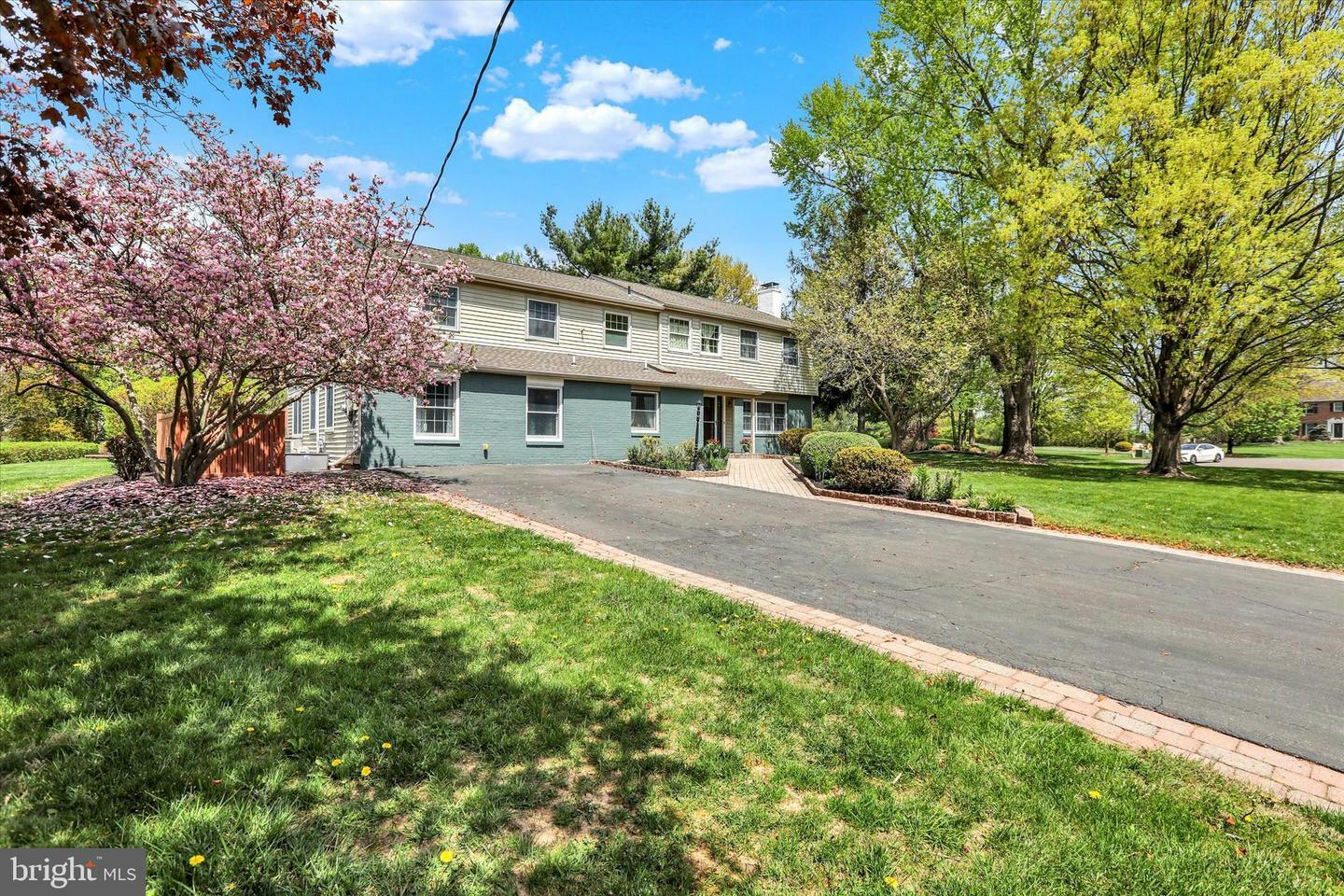 Property Photo: 83 Winding Lane PA 18940