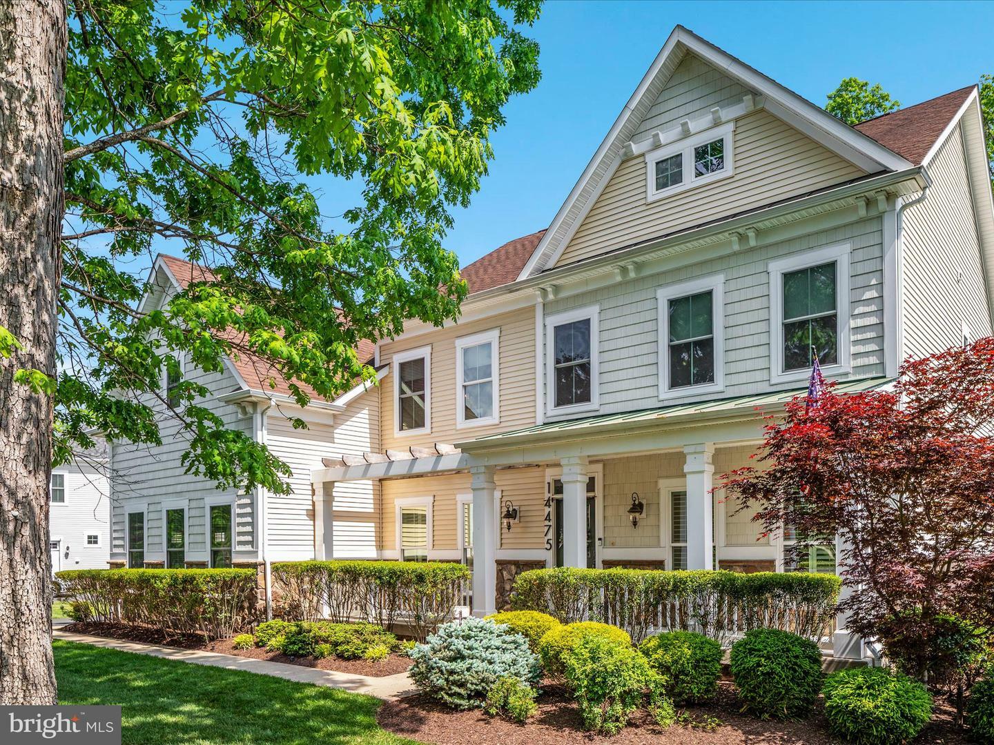 Property Photo: 14475 Bluff Point Court VA 20155
