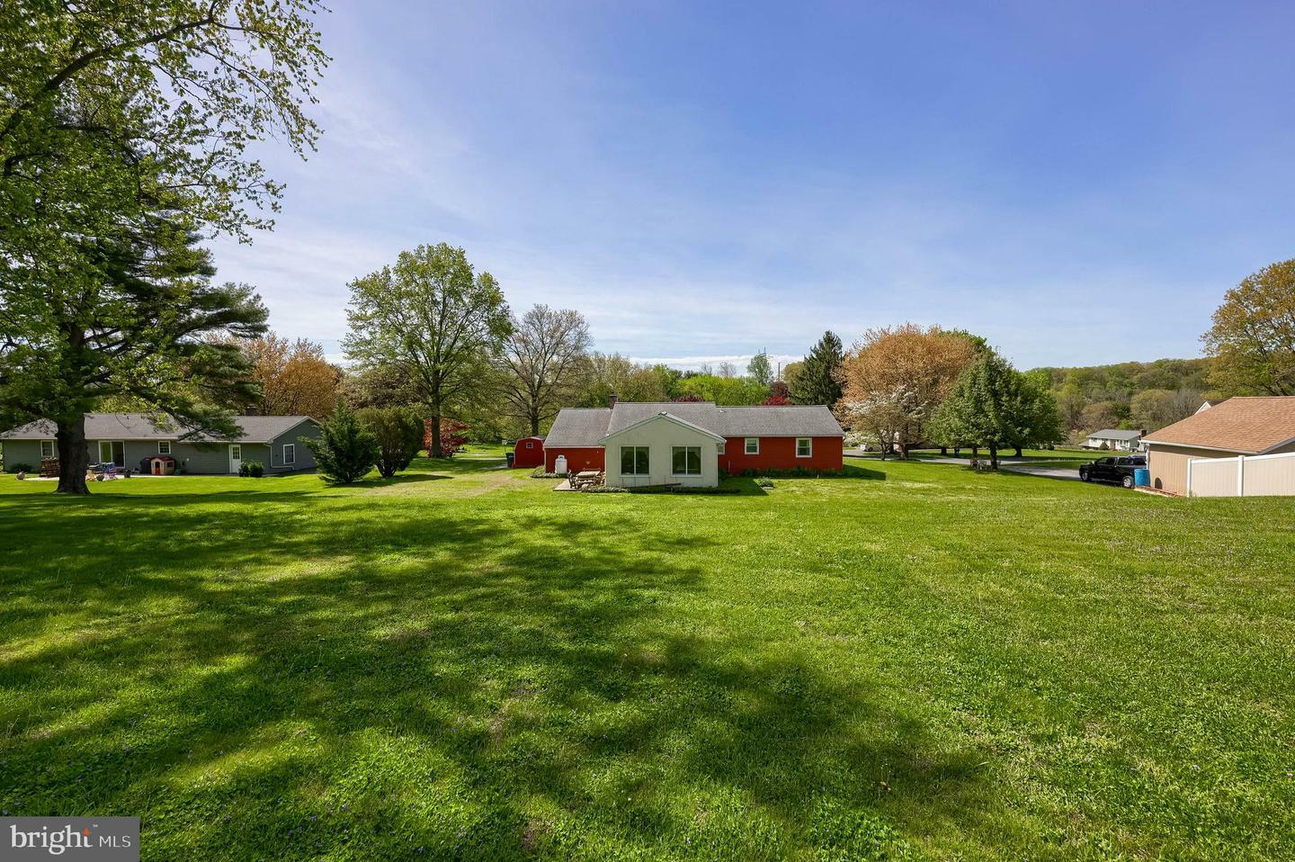 Property Photo: 14 Springside Drive PA 17566
