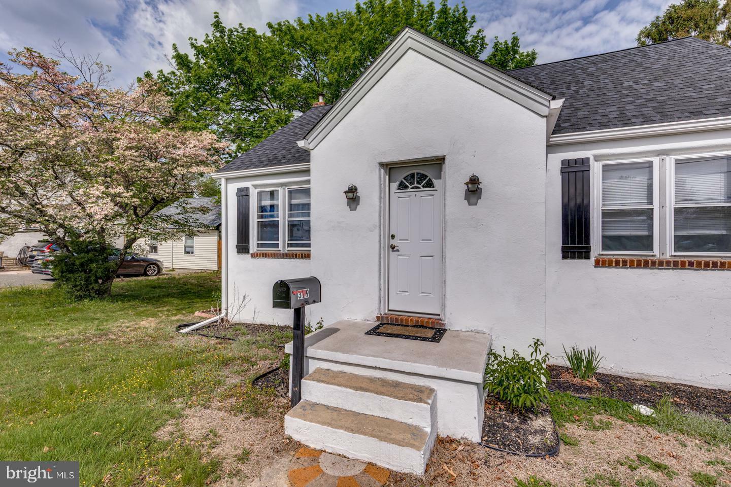 Property Photo: 319 Pine Street NJ 08094