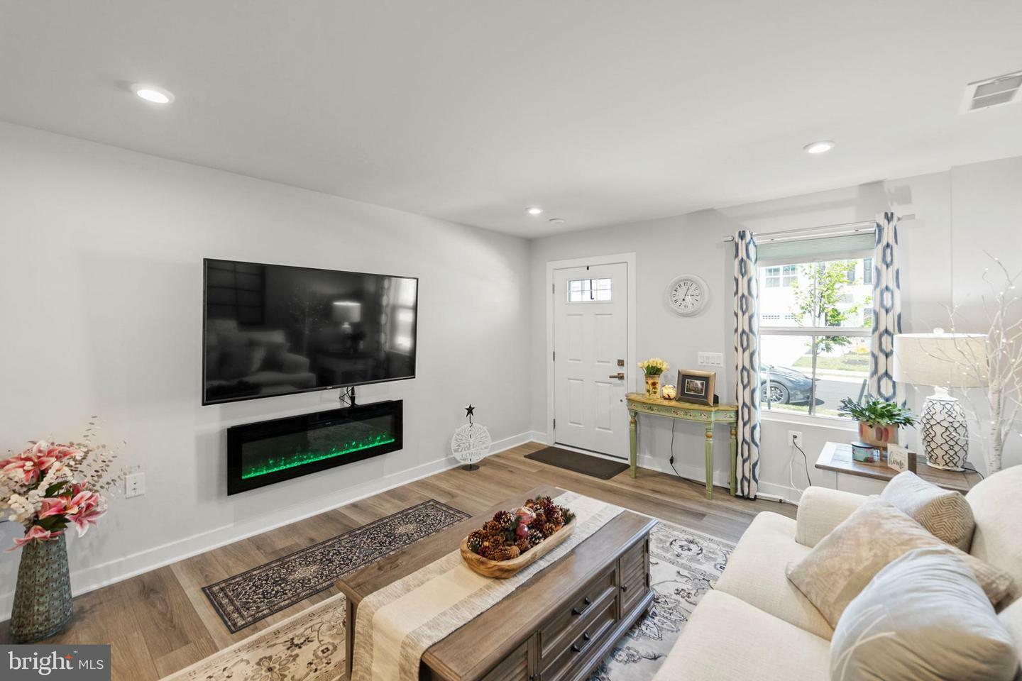 Property Photo: 112 Maury Way VA 22602
