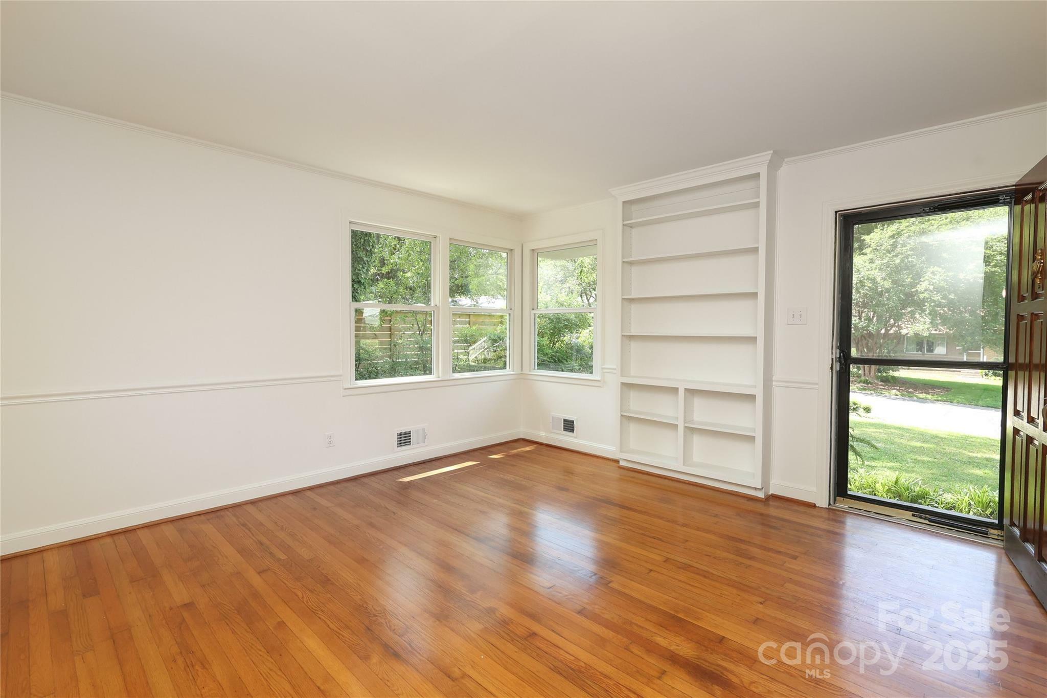 Property Photo: 4361 Applegate Road NC 28209