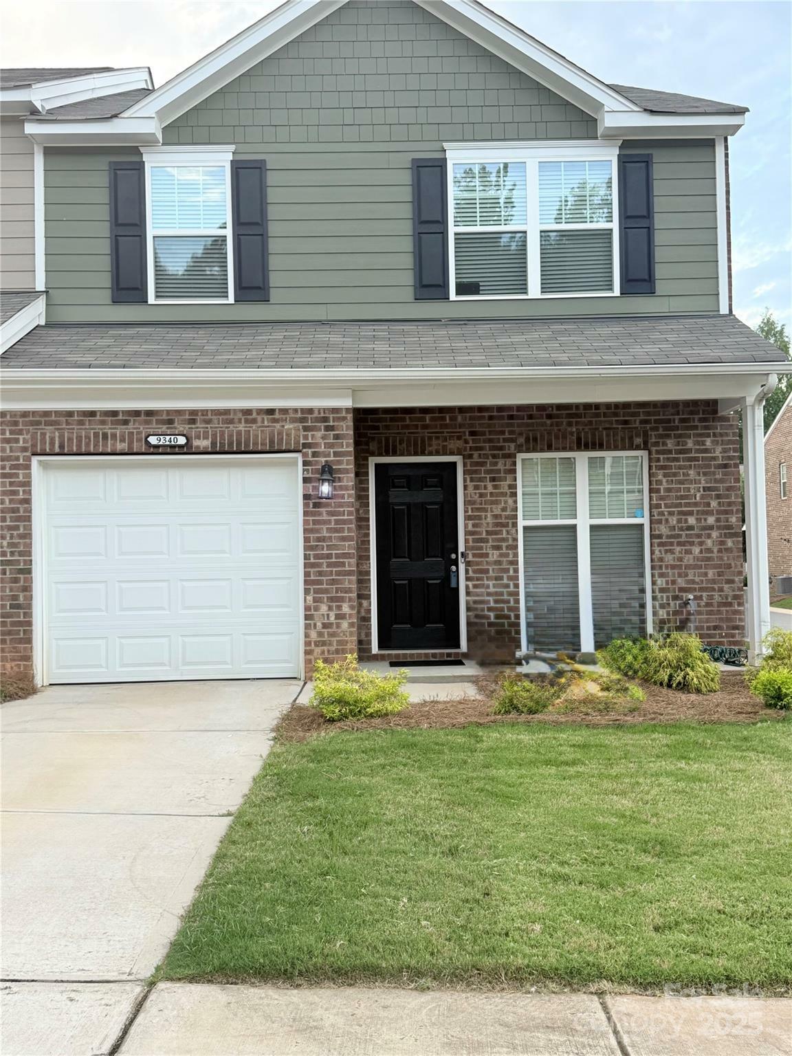 Property Photo: 9340 Grand Valley Drive NC 28213