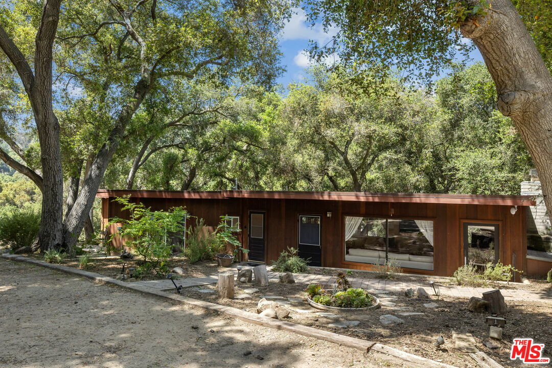 Property Photo: 1256 N Topanga Canyon Blvd CA 90290