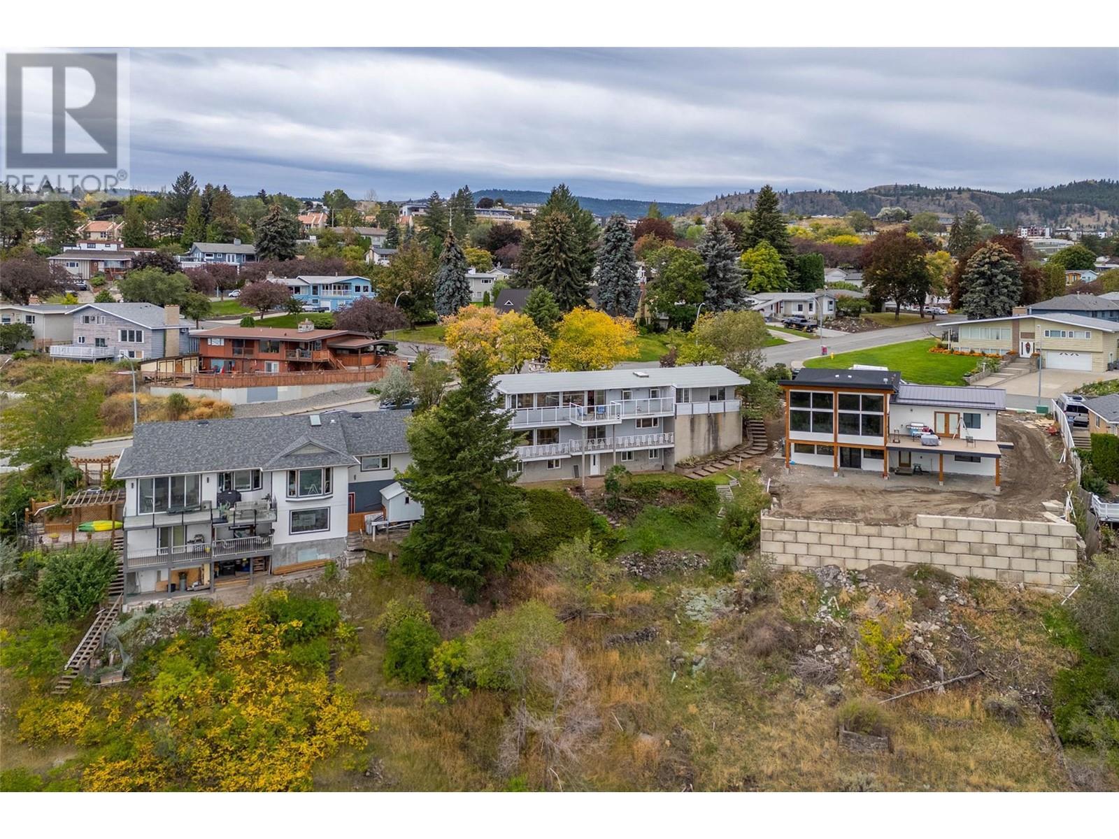 Property Photo: 402 Strathcona Terrace BC V2C 1B9