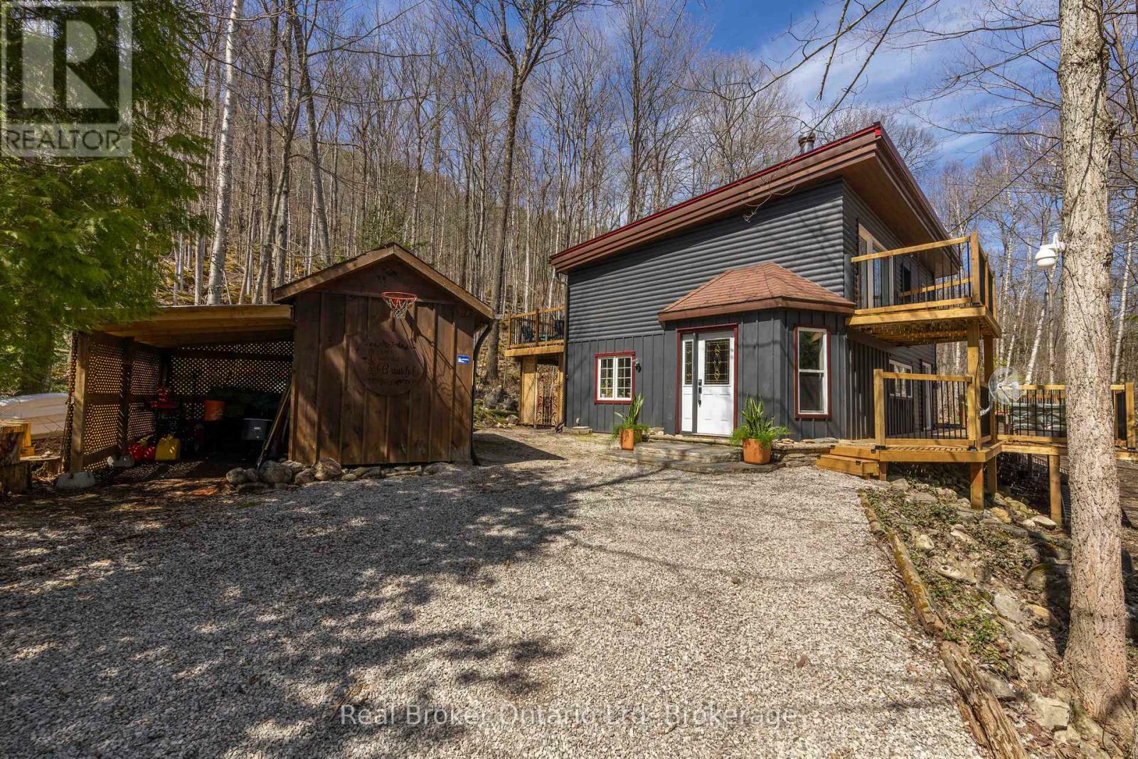 Property Photo: 12 7th Avenue ON N0H 2T0