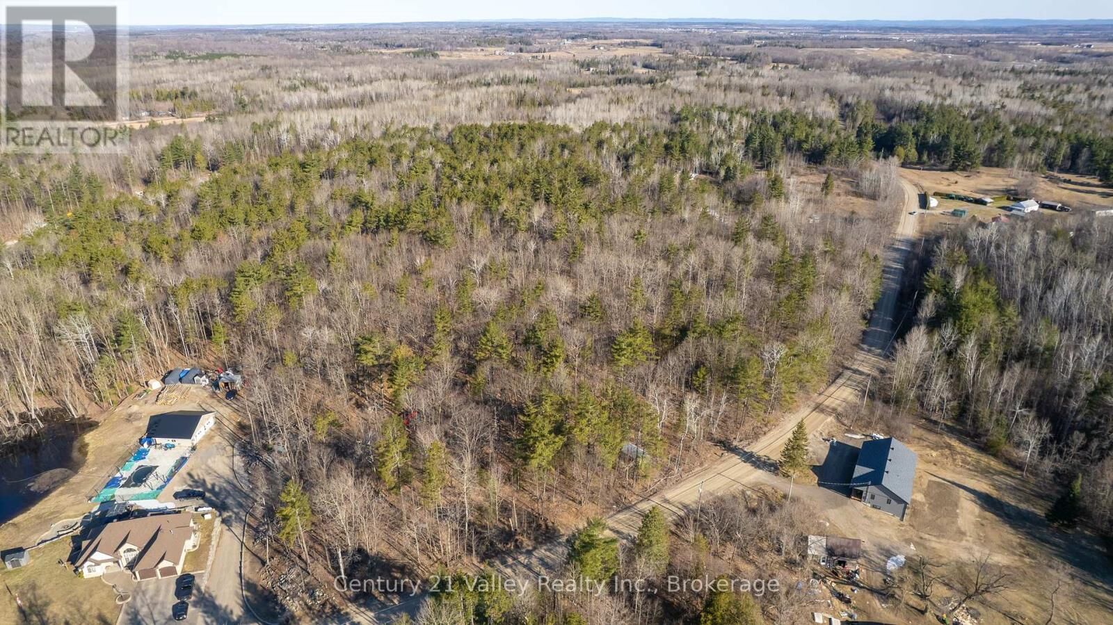 Property Photo:  01 Mine View Road  ON K7S 3G9 