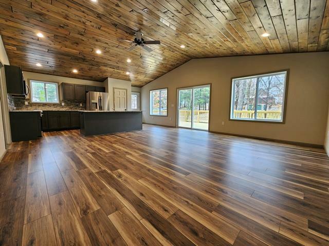 1093 West Queens Way  Nekoosa WI 54457 photo