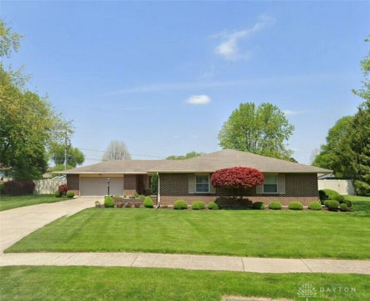 316 Beechgrove Drive  Englewood OH 45322 photo