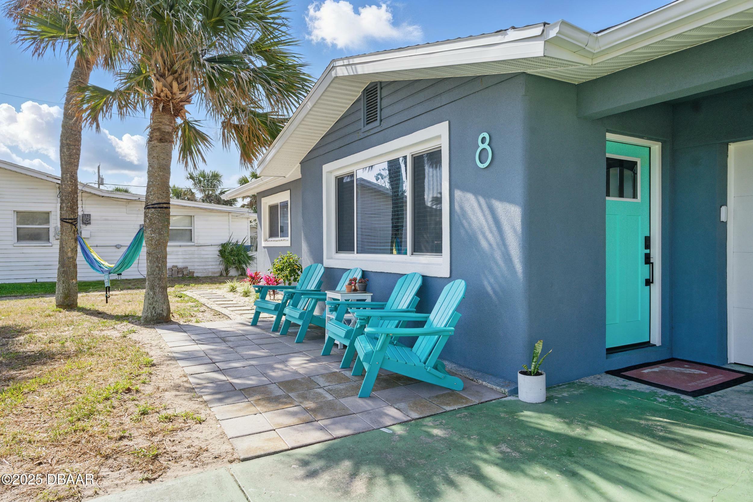 Property Photo: 8 Camellia Drive FL 32176