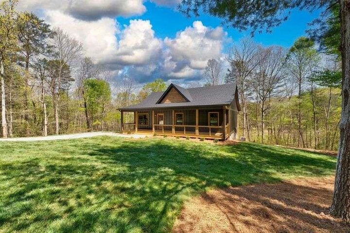 Property Photo: 167 Meadow View Ct GA 30536