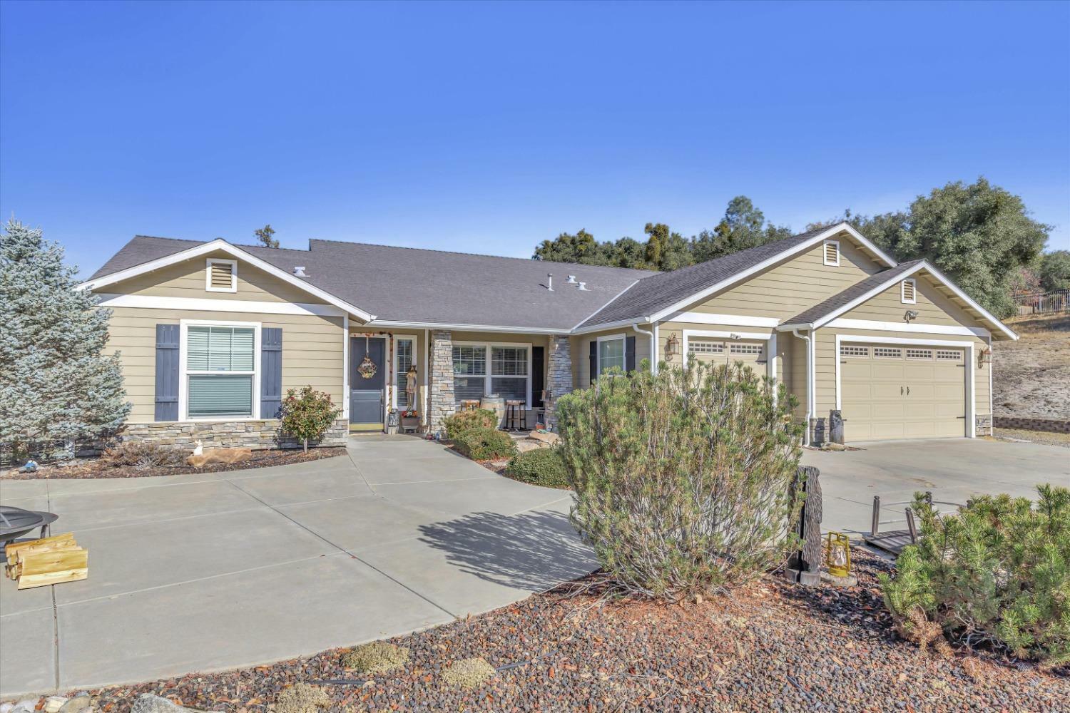 46347 Opah Dr.  Madera CA 93601 photo