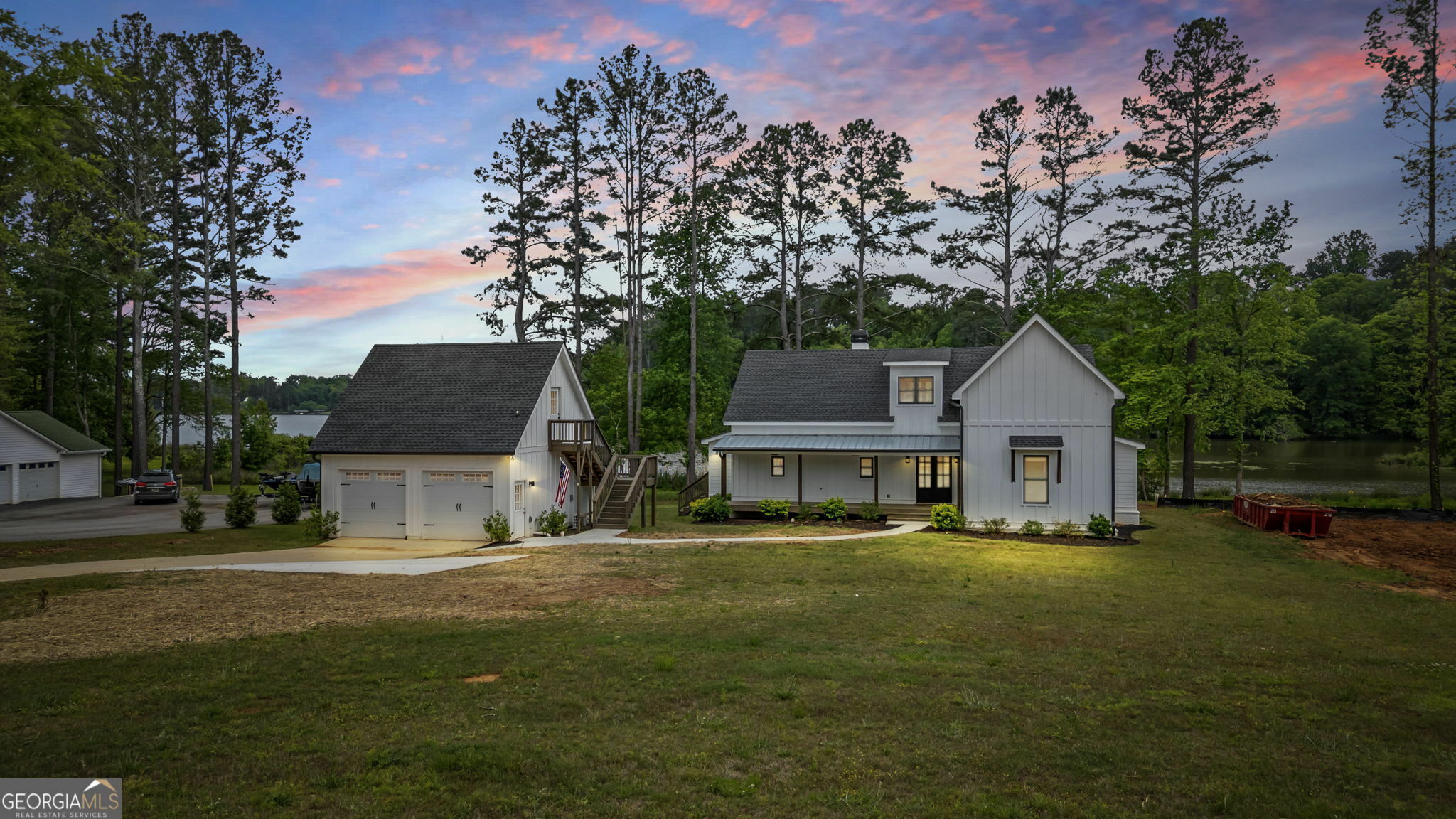 Property Photo: 1001 Sugar Hill Way GA 30625