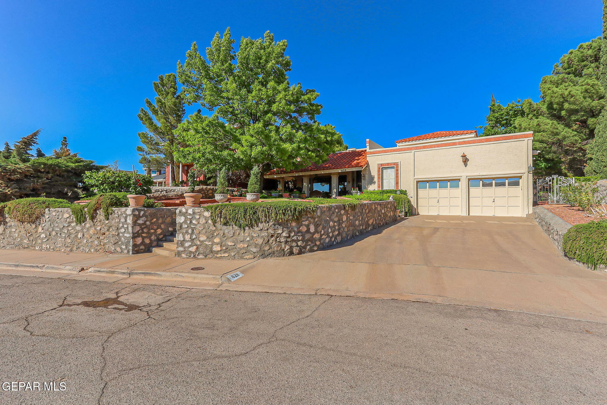 Property Photo: 628 Spring Crest Drive TX 79912