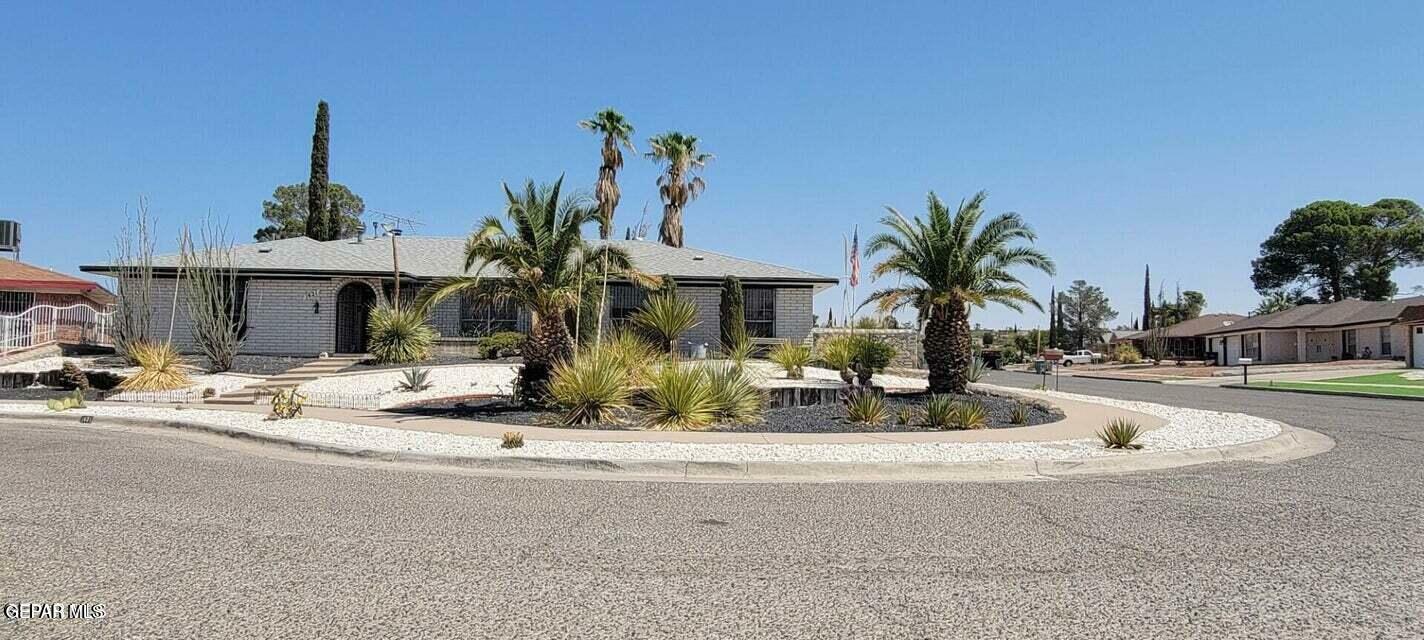 Property Photo: 1421 Monte Negro Drive TX 79935