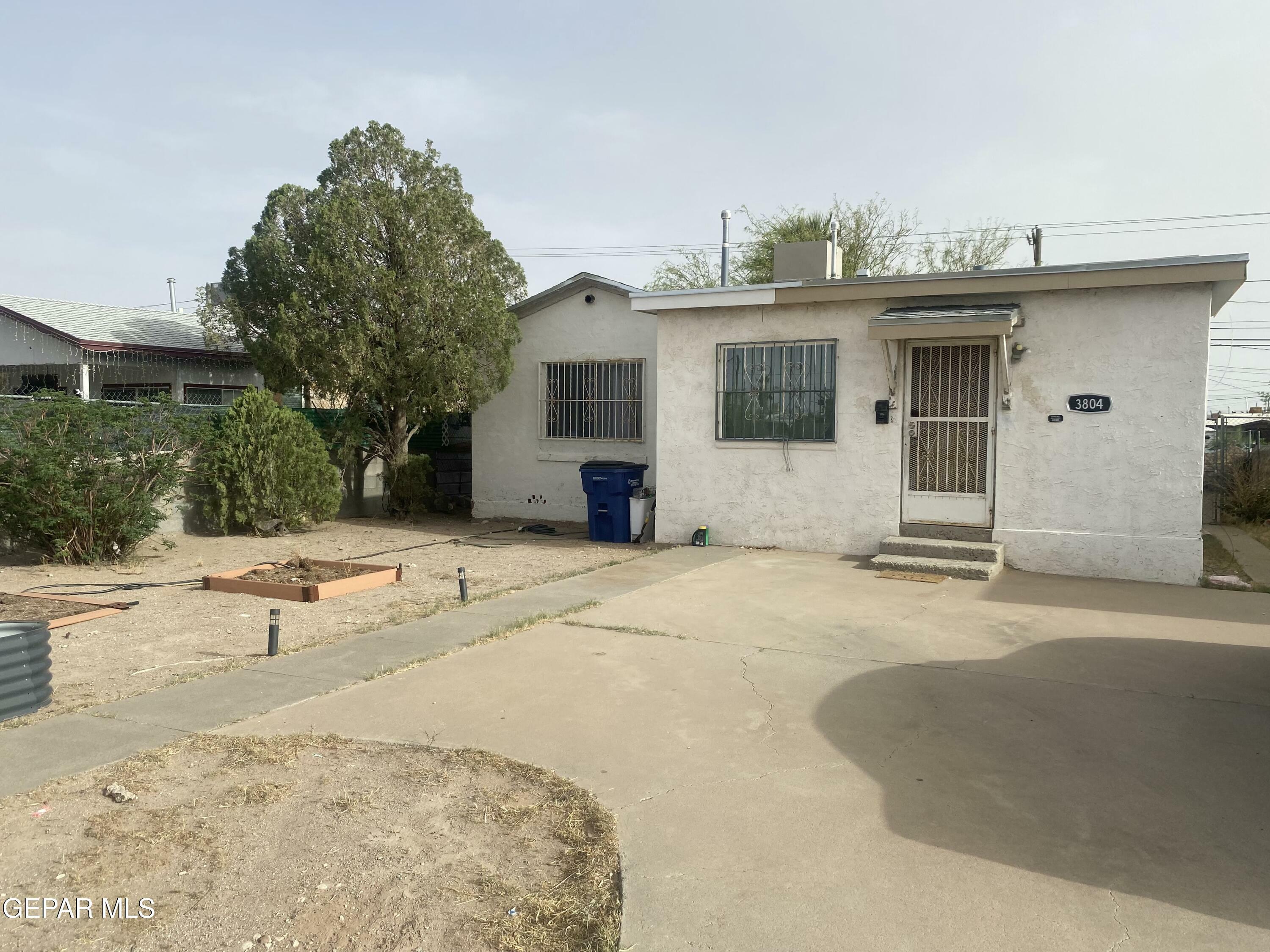 Property Photo: 3804 Hamilton Avenue TX 79930