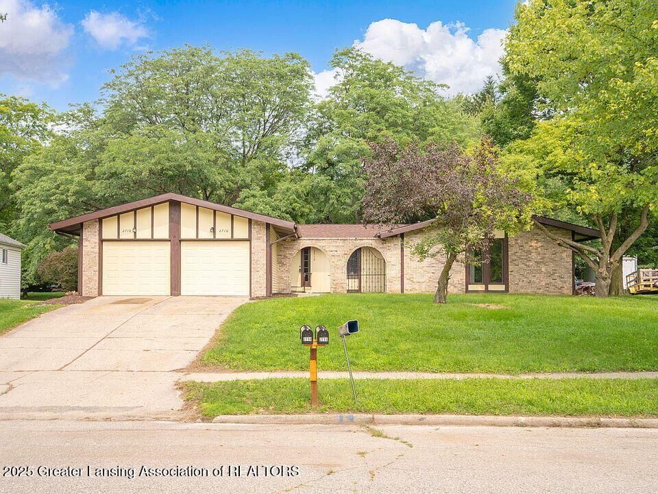 Property Photo:  2716 Geert Court  MI 48910 