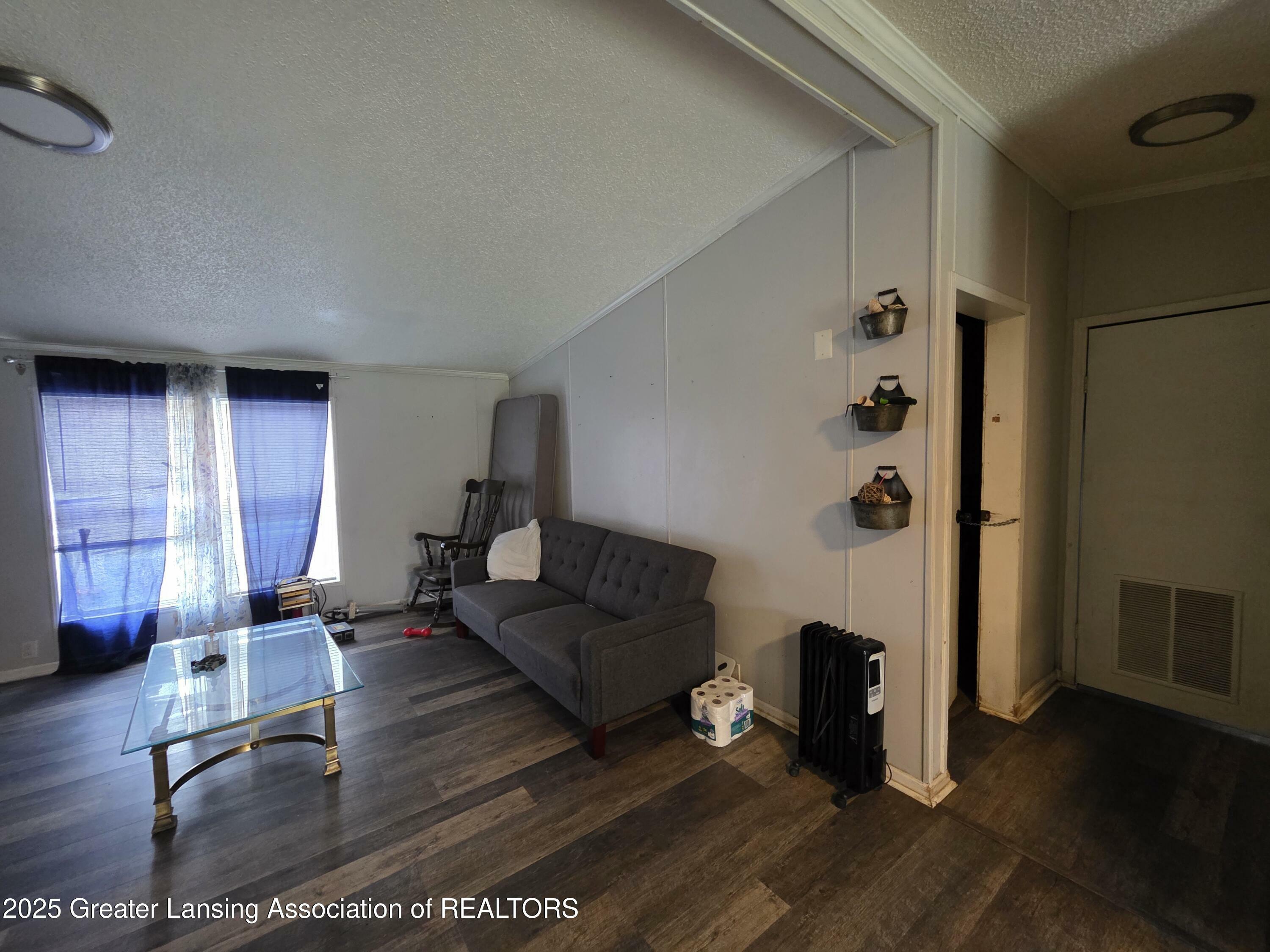 Property Photo: 9304-9306 Parkhurst Hwy MI 49220