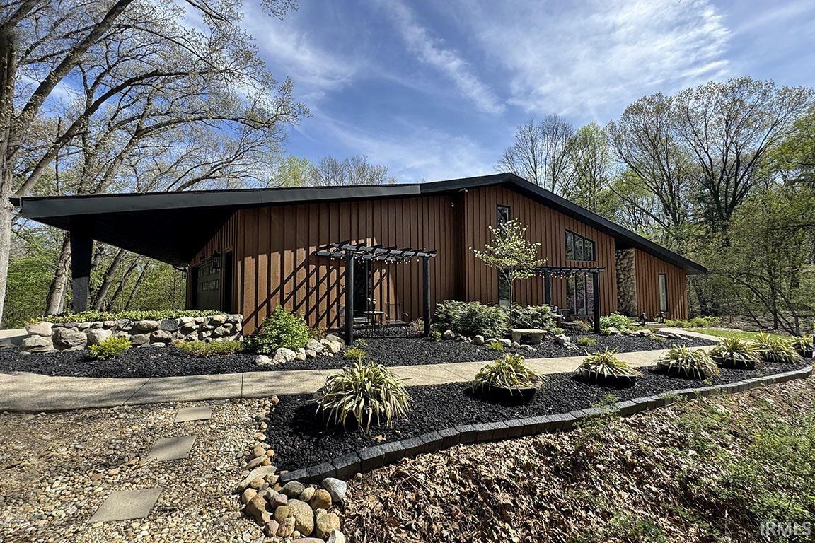 55960 County Road 23  Bristol IN 46507-8955 photo