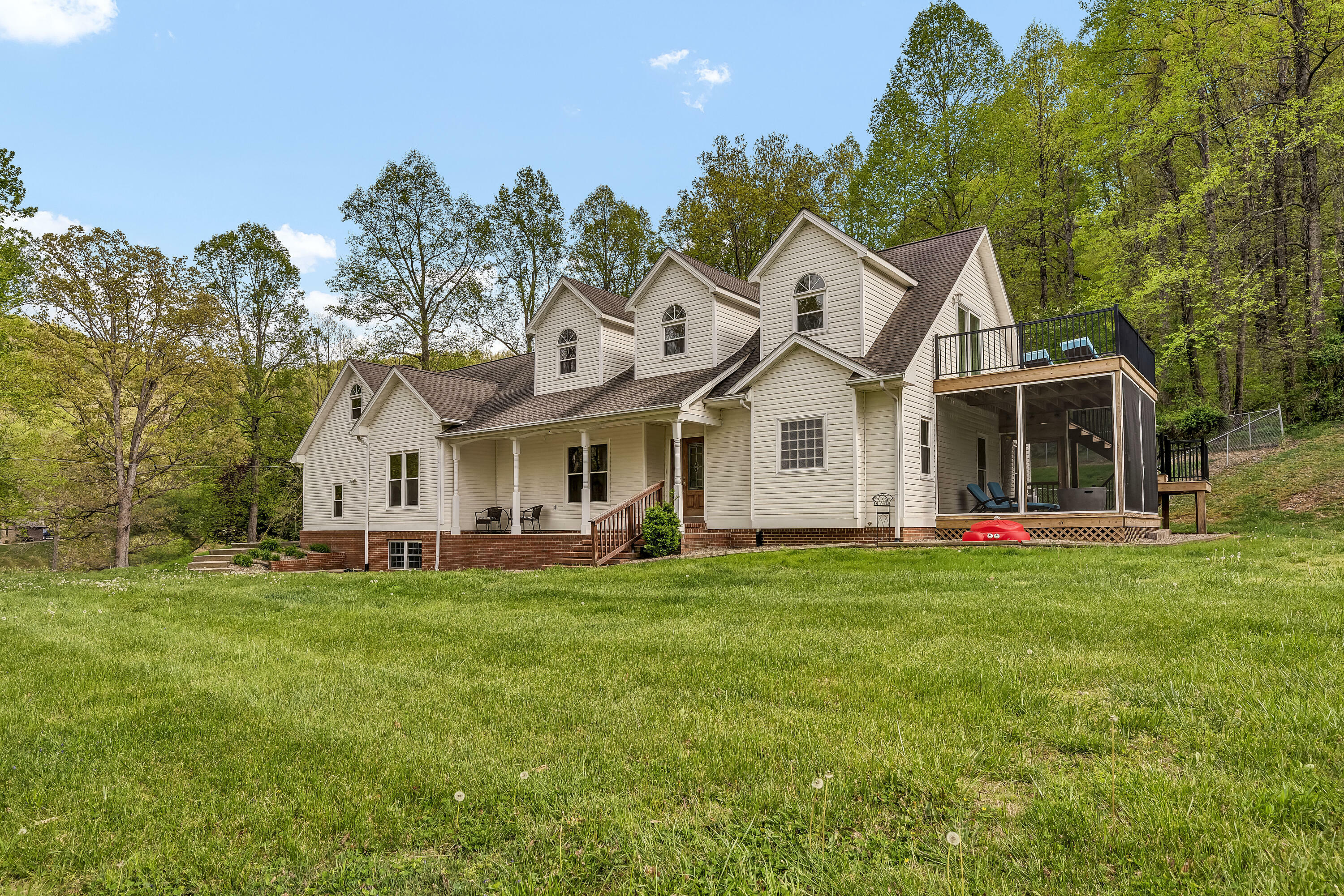 Property Photo: 128 Southern Manor Road KY 41179