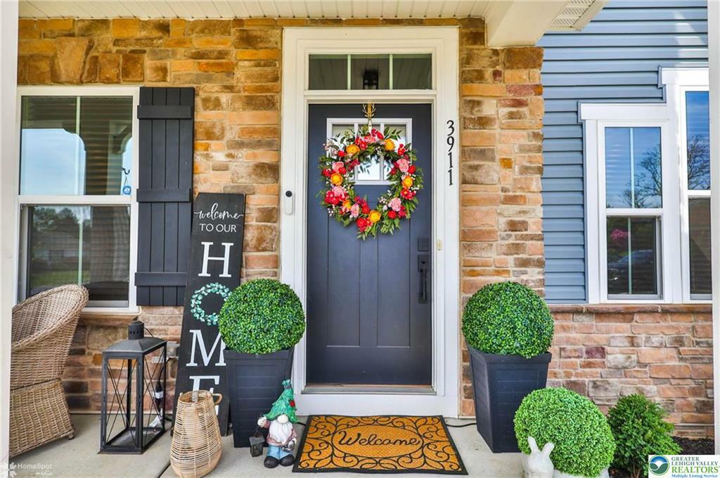 Property Photo: 3911 Dewalt Street PA 18020