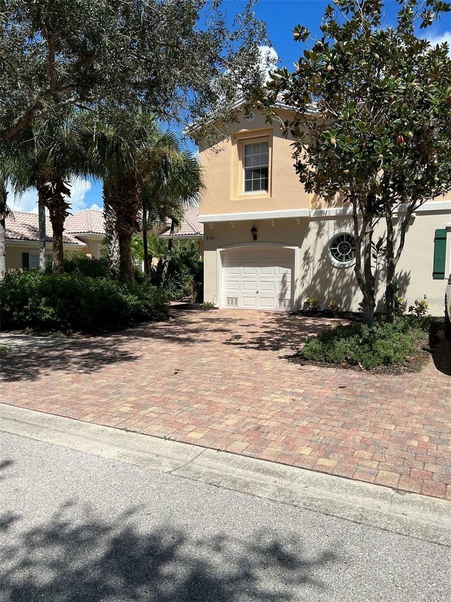 Property Photo: 8110 W Cardena Lane FL 34238