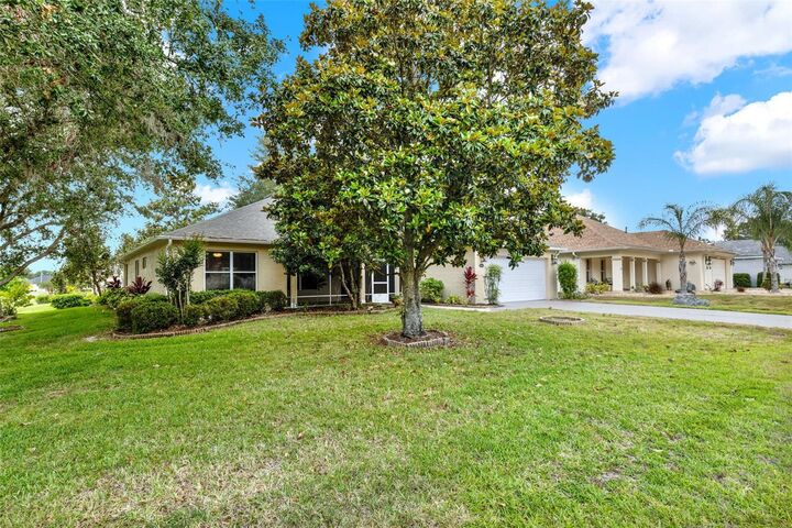 Property Photo: 26807 Bull Run FL 34748