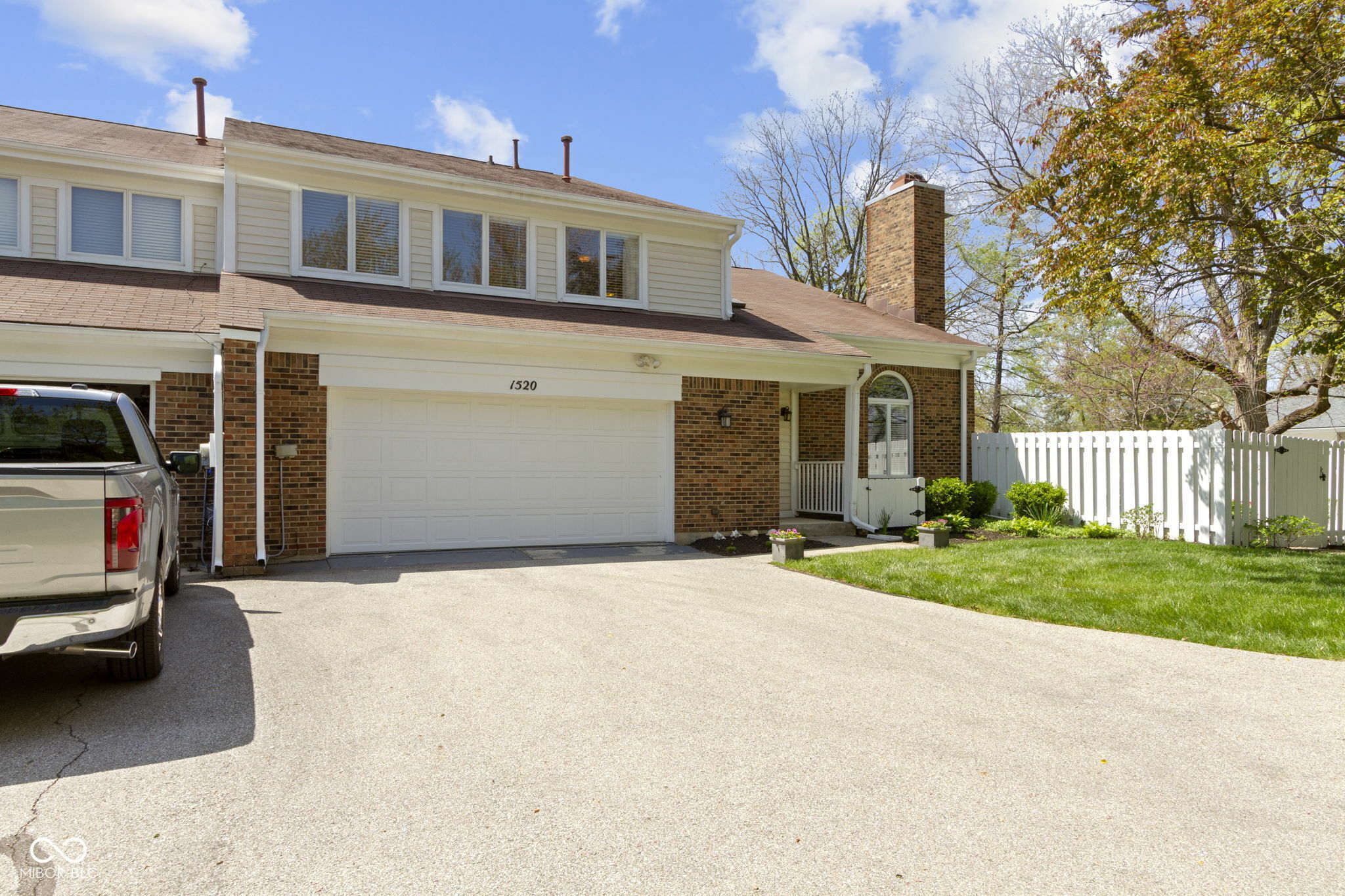 Property Photo: 1520 Norfolk Drive IN 46077