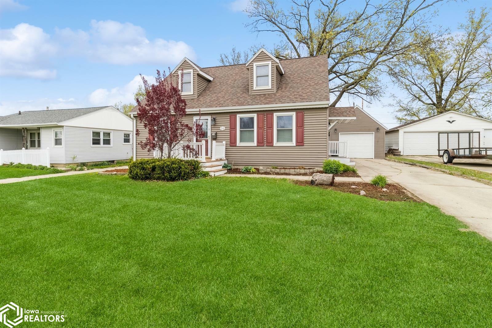 Property Photo: 1508 Elder Drive IA 50158