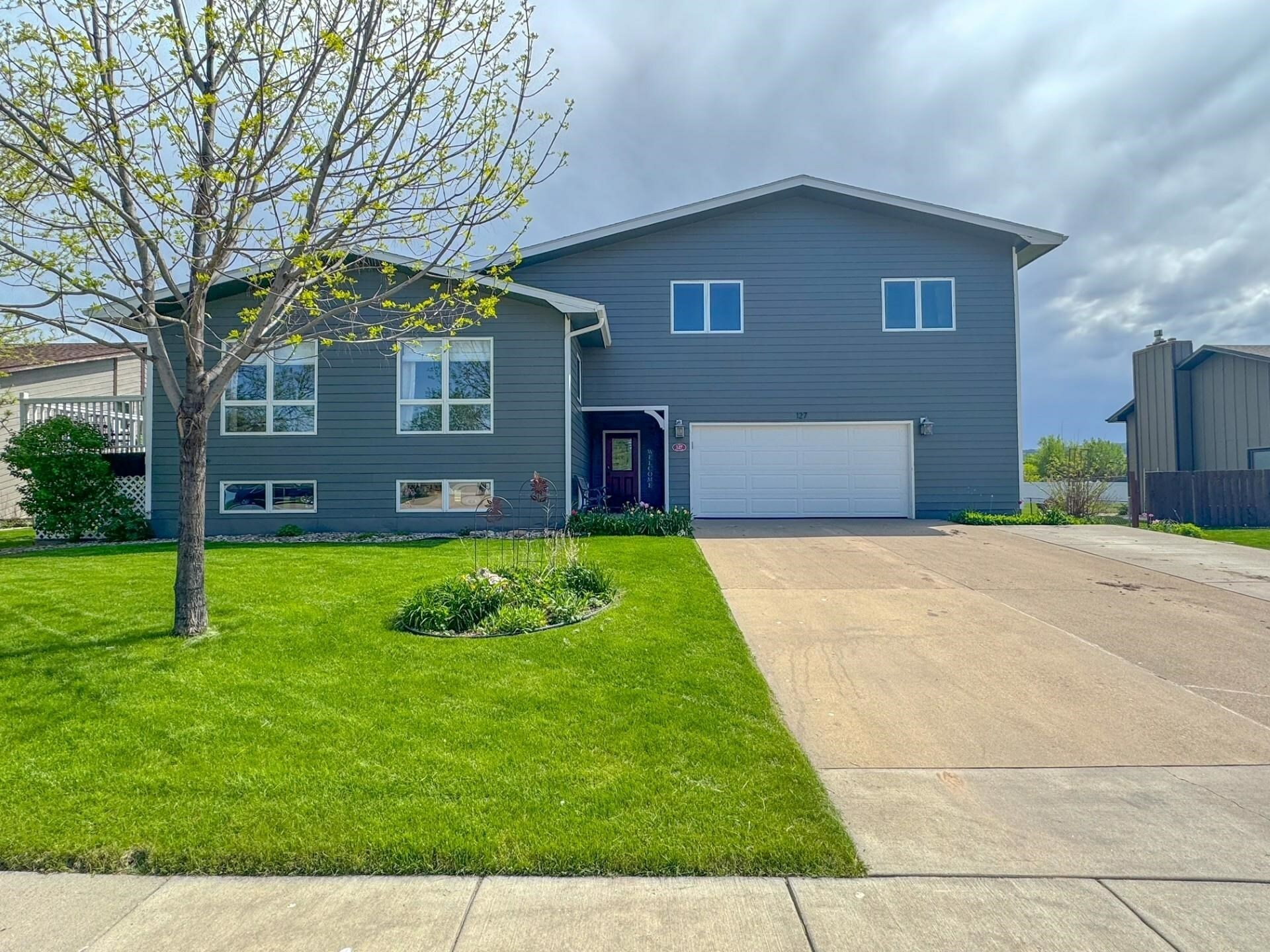 Property Photo: 127 Union Street SD 57783
