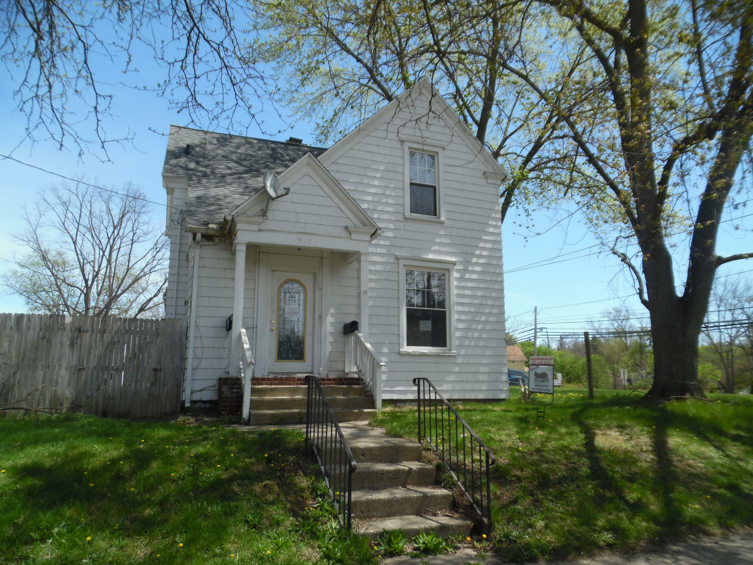 Property Photo: 815 1st Street MI 49203