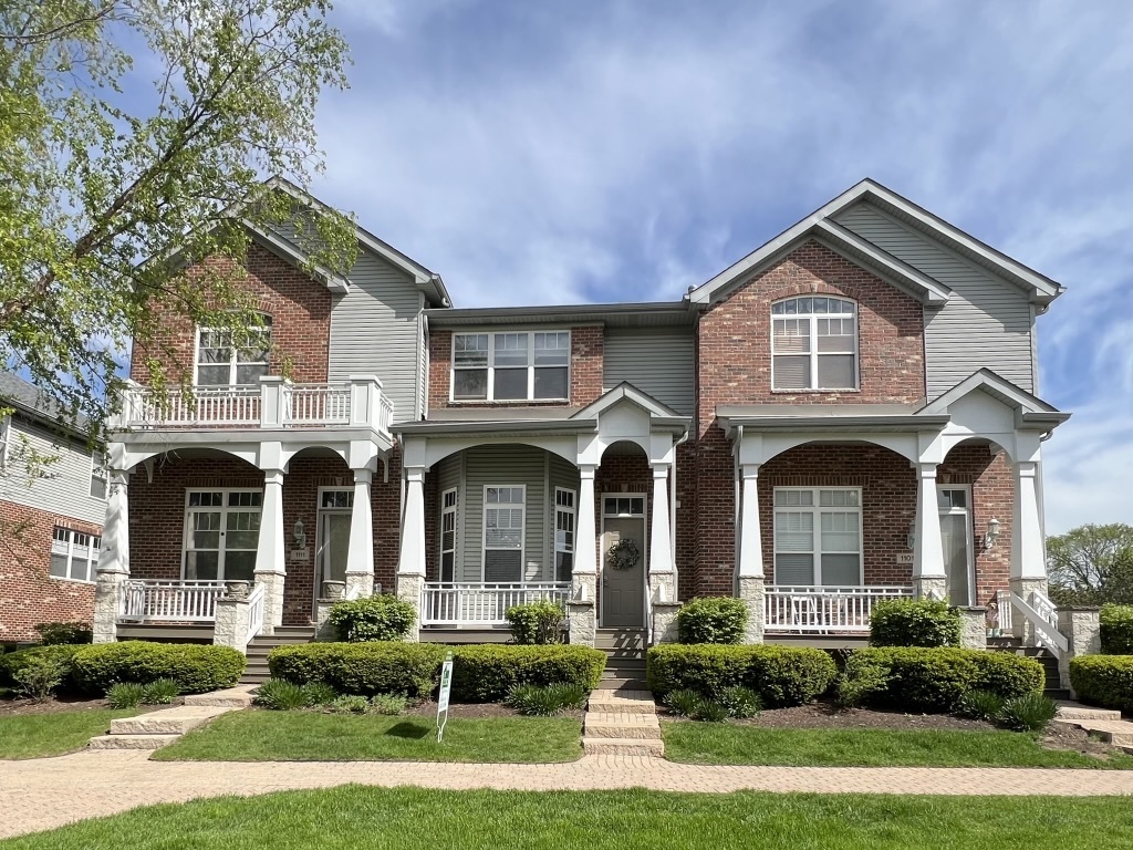 Property Photo: 1107 Ironwood Lane IL 60532