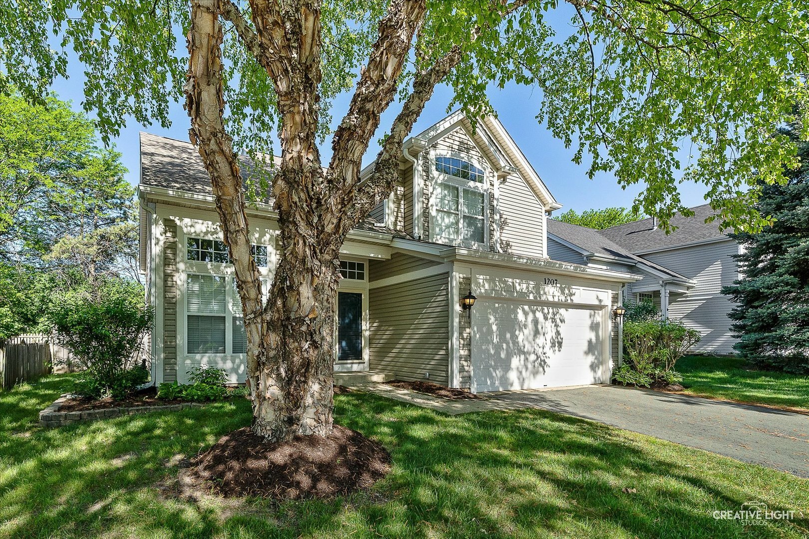 Property Photo: 1207 Pennsbury Lane IL 60502