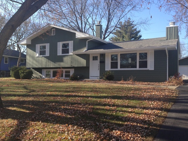 Property Photo: 39 Elmwood Drive IL 60540