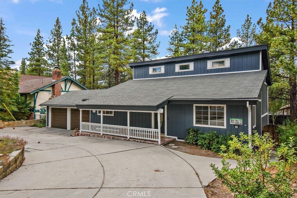 Property Photo: 266 Wren Drive CA 92315