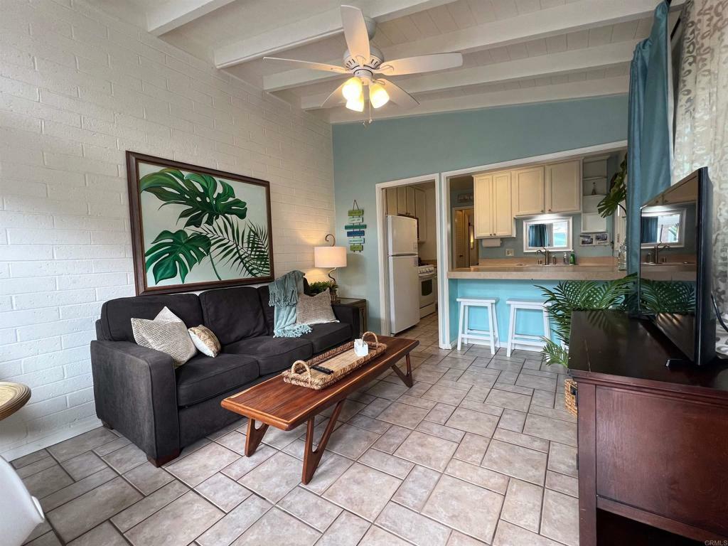 Property Photo: 724 Dover Court CA 92109