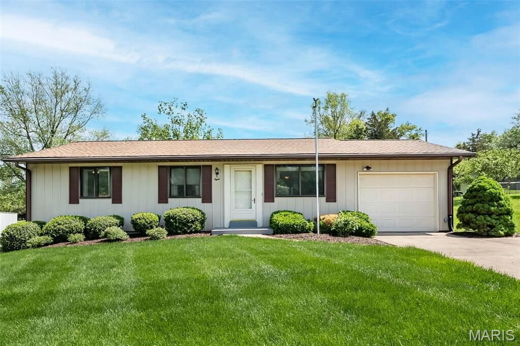 Property Photo: 8 Gran Lin Court MO 63303