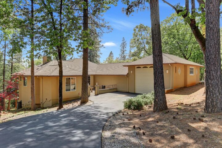 Property Photo: 10450 S Ponderosa Way CA 95975