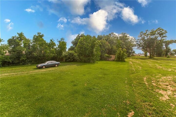 Property Photo:  208 Mooney Avenue  LA 70401 