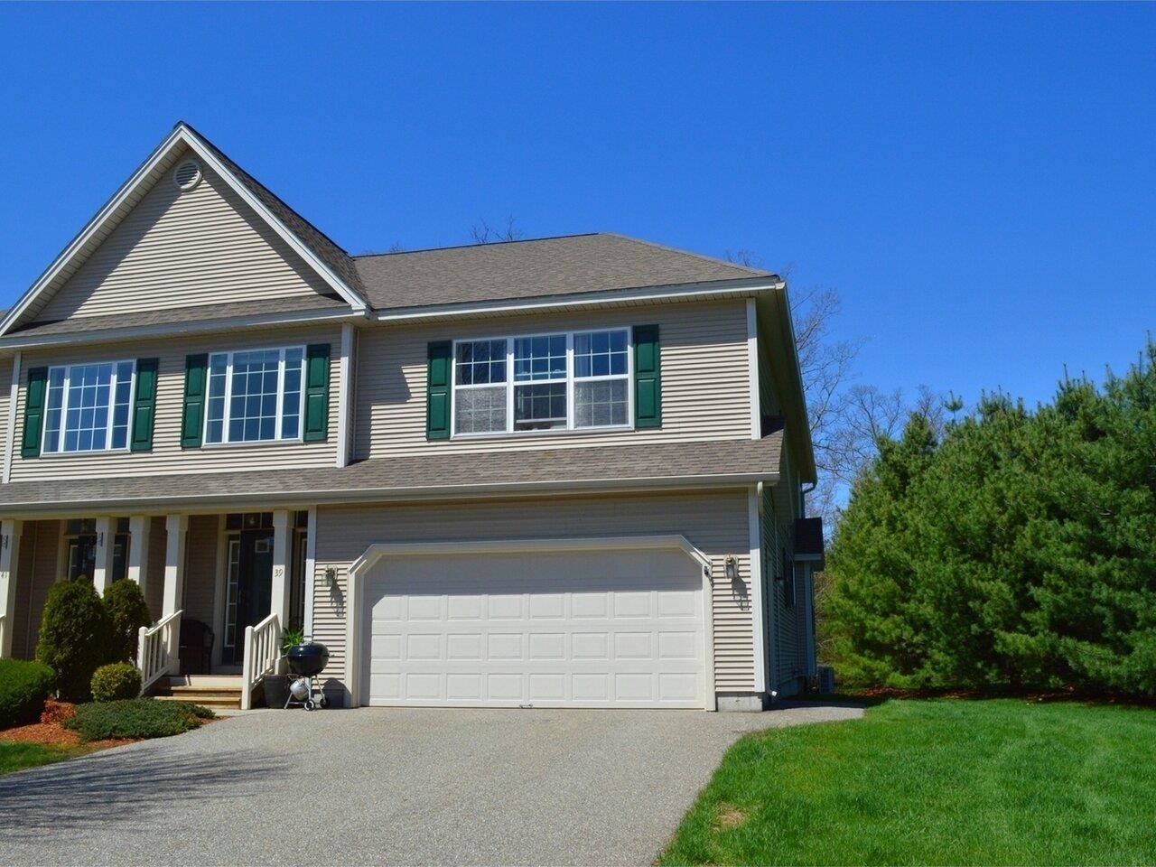 Property Photo: 39 Laurel Drive VT 05452