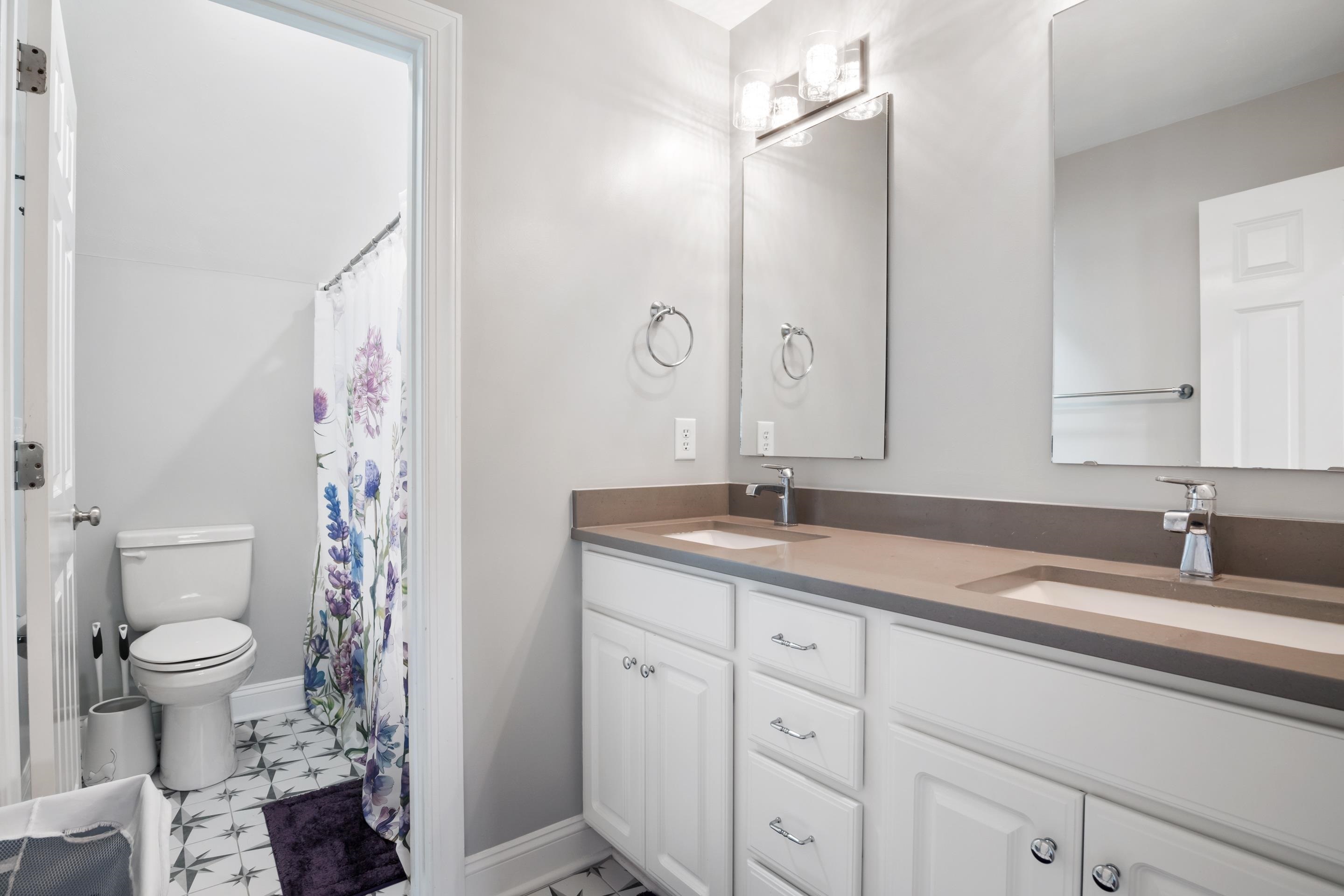 Property Photo: 802 Petra Pass VA 24060