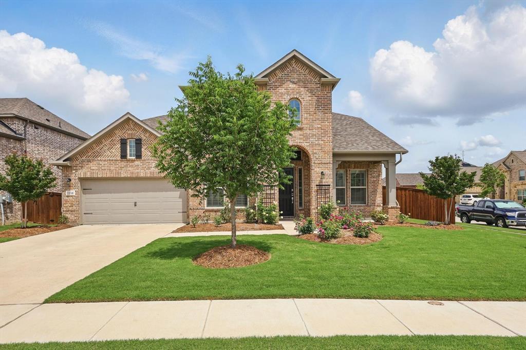 Property Photo: 1210 Blazingstar Drive TX 76177