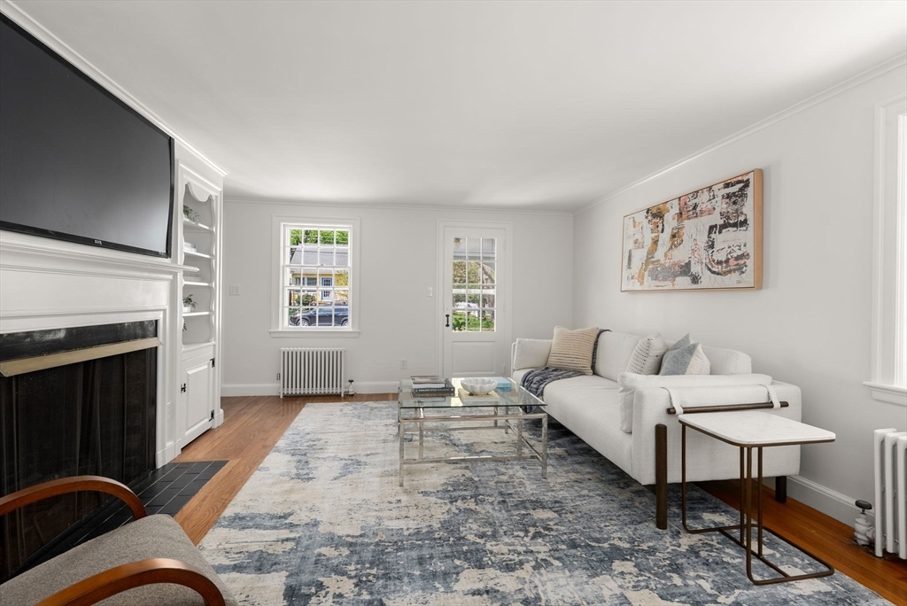Property Photo: 14 Thorpe Road MA 02494