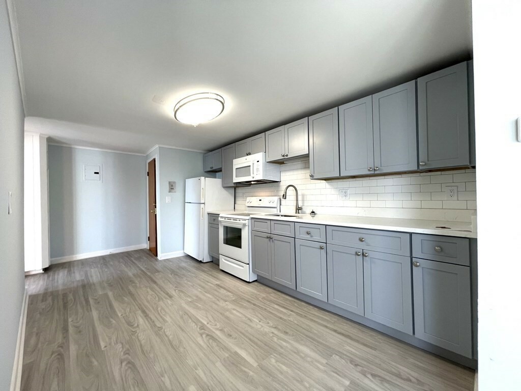 Property Photo: 31 Western Ave 4 MA 01930