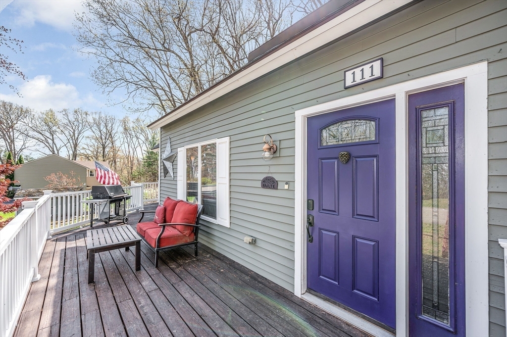 Property Photo: 111 Stonebridge Dr MA 01826